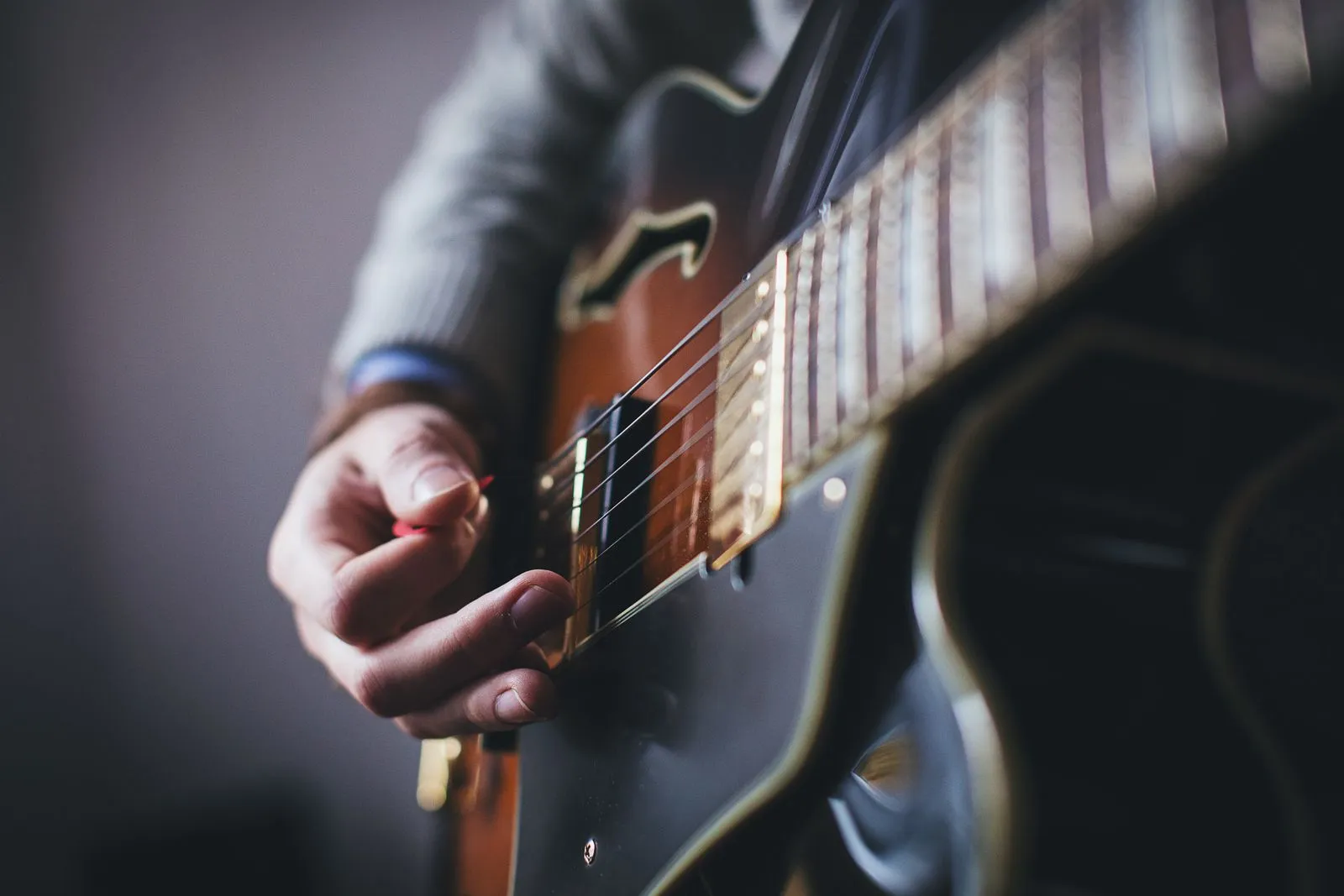 How to Practice Jazz Guitar Improvisation